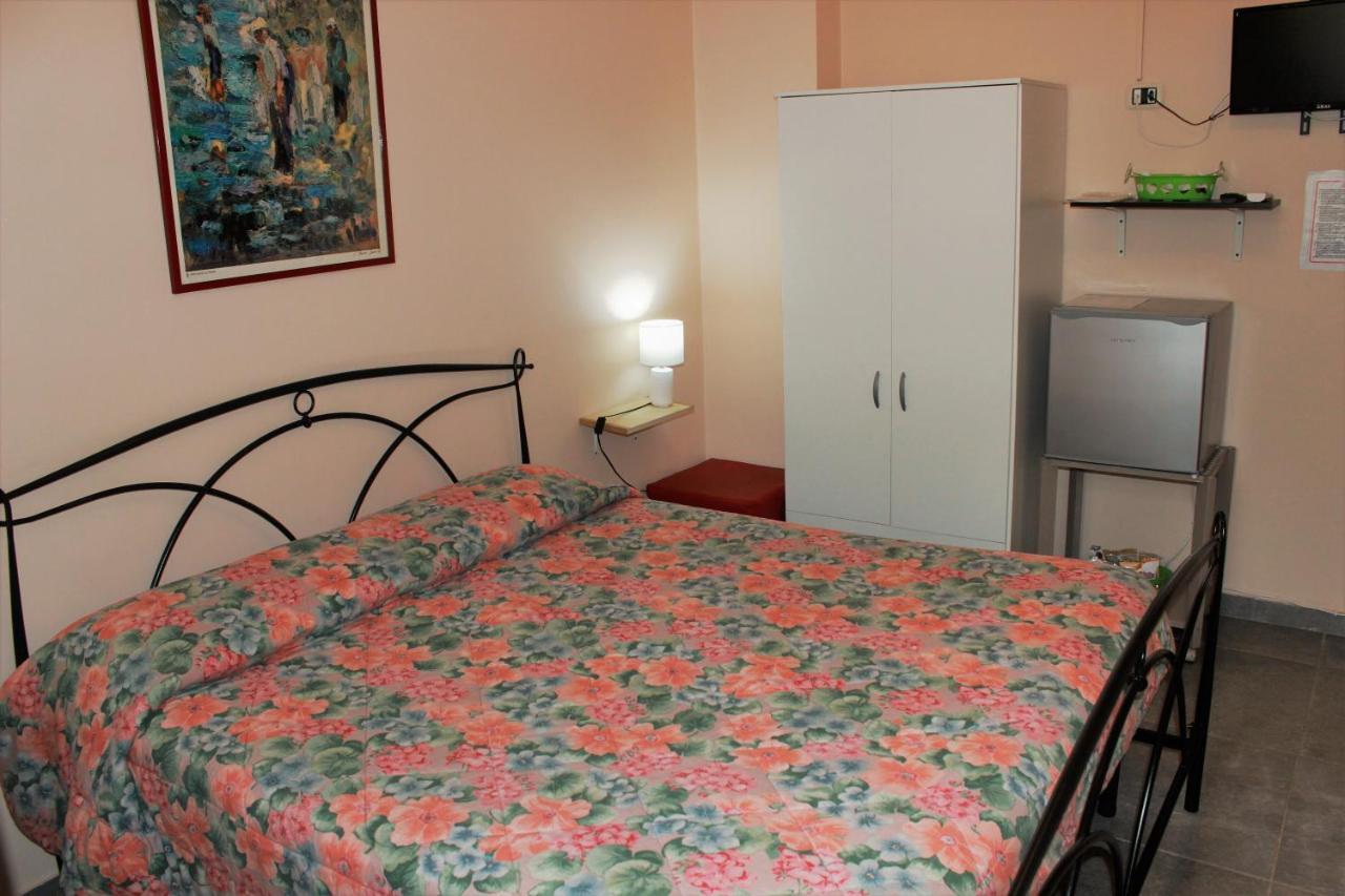 Bed and breakfast Casadolcecasalatina Extérieur photo