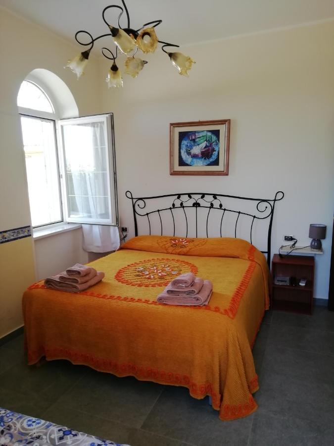 Bed and breakfast Casadolcecasalatina Extérieur photo